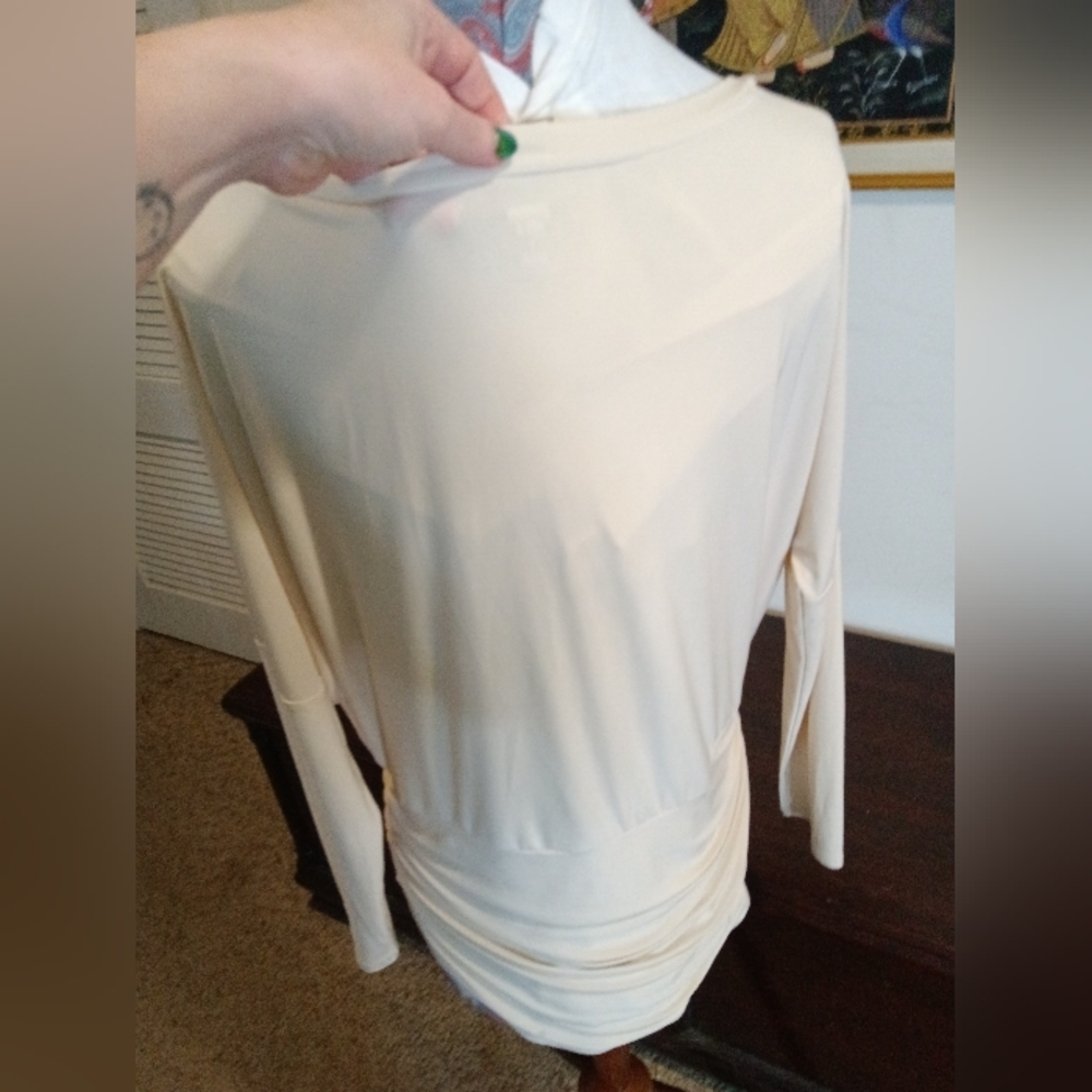 Express Relaxed Tee Neutral Bone Top Ruched Waistline sz M - Picture 4 of 6
